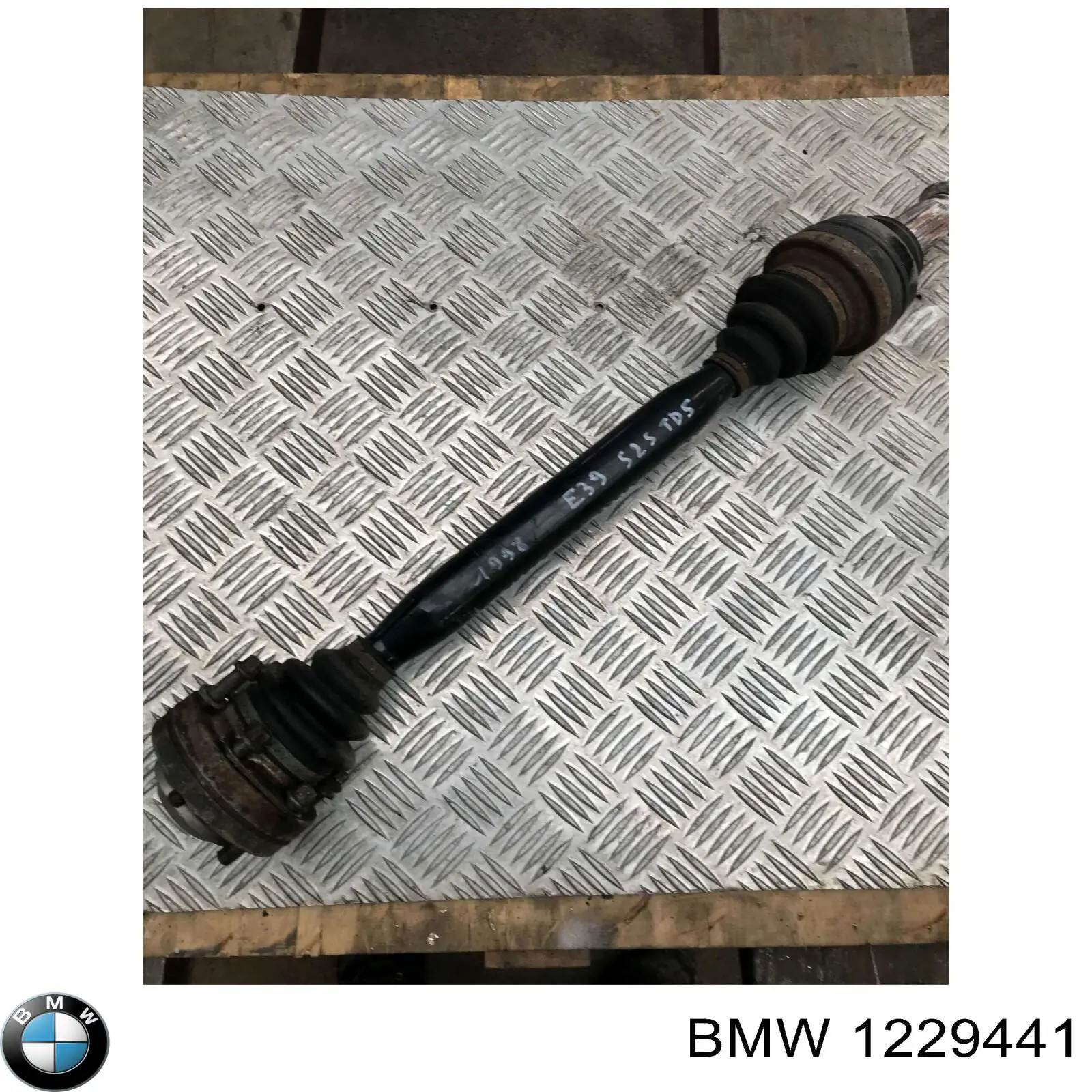 1229441 BMW Półoś tylna