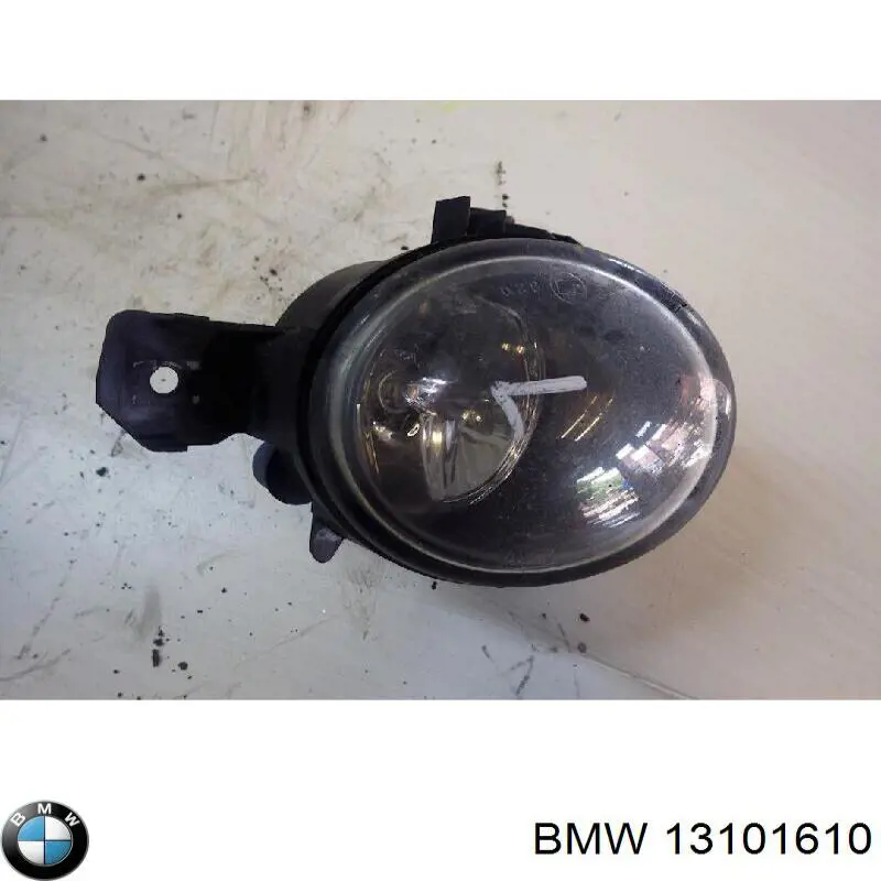 Lampa przeciwmgielna prawa BMW 13101610