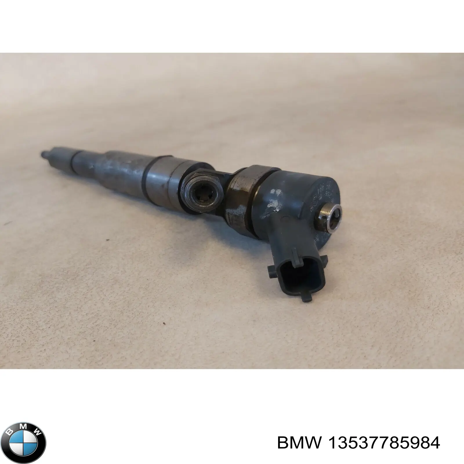 Wtryskiwacz paliwa BMW 13537785984