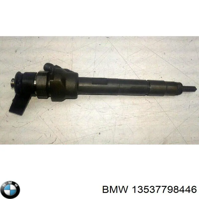 Wtryskiwacz paliwa 0445110601 BMW