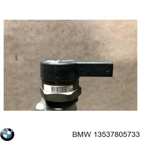 Regulator ciśnienia paliwa w listwie paliwowej BMW 13537805733 cena, od 86,83 USD