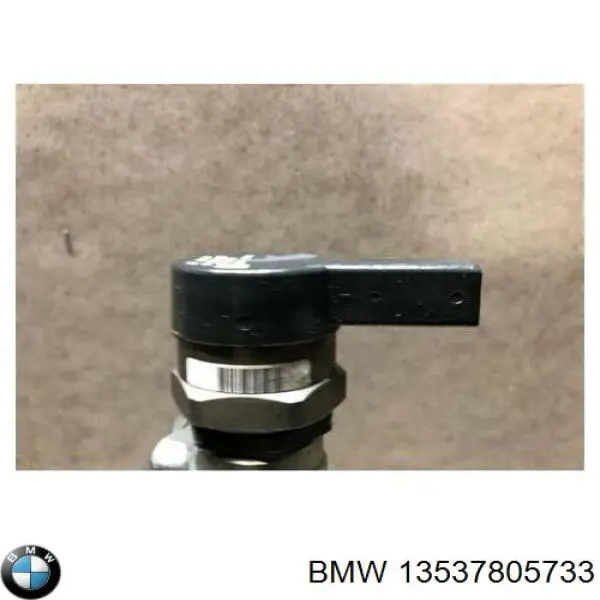 Do koszyka 13537805733 BMW Regulator ciśnienia paliwa w listwie paliwowej