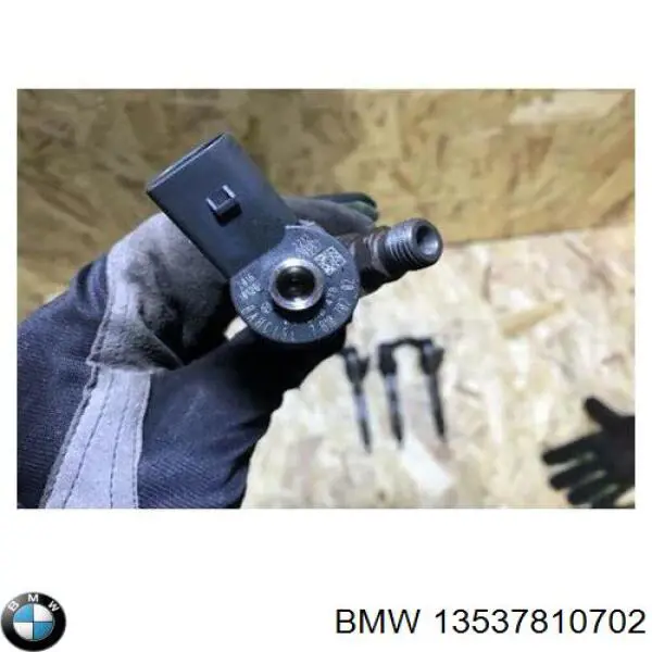 Do koszyka 13537810703 BMW Wtryskiwacz paliwa