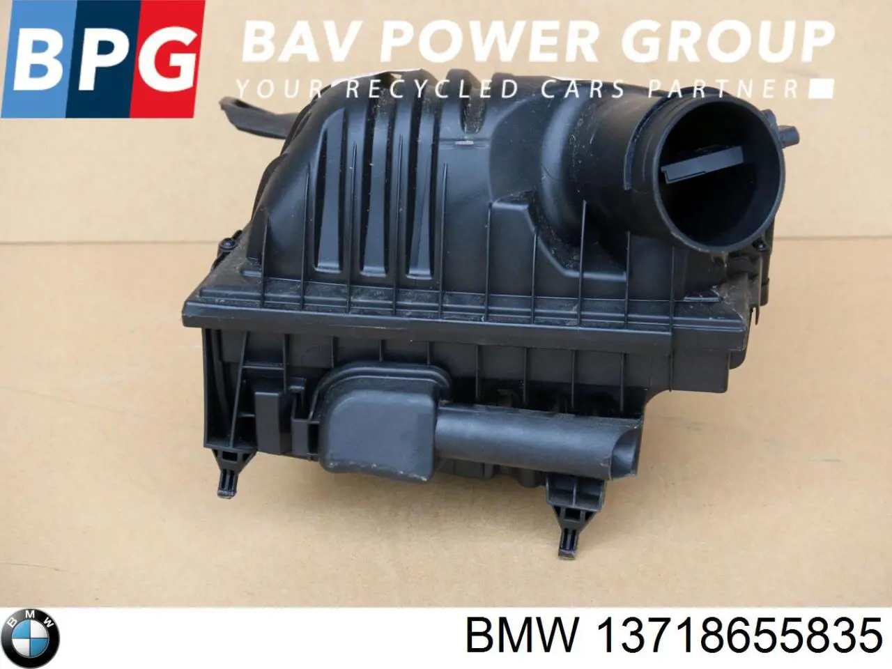 Obudowa filtra powietrza BMW 13718655835 cena, od 253,32 USD