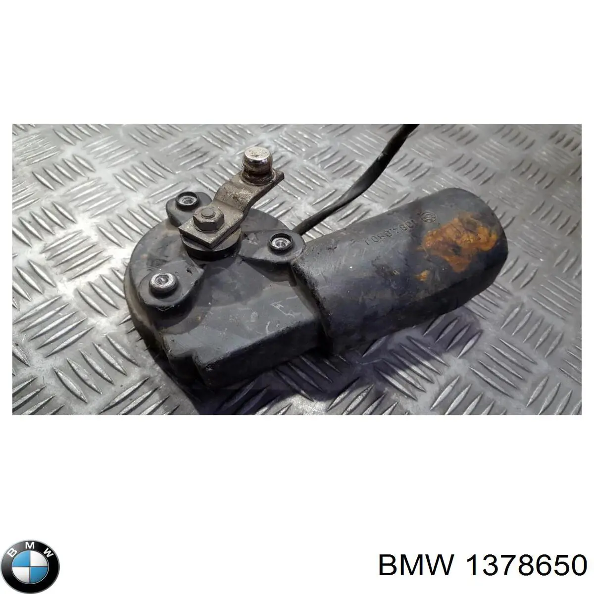 Silniczek wycieraczki szyby przedniej BMW 5 sedana (E34) (1987 - 1995) cena, od 106,36 USD