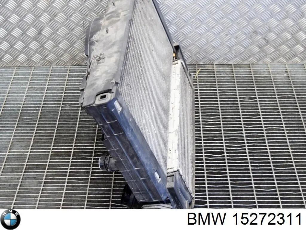 Do koszyka 15272311 BMW Chłodnica intercoolera