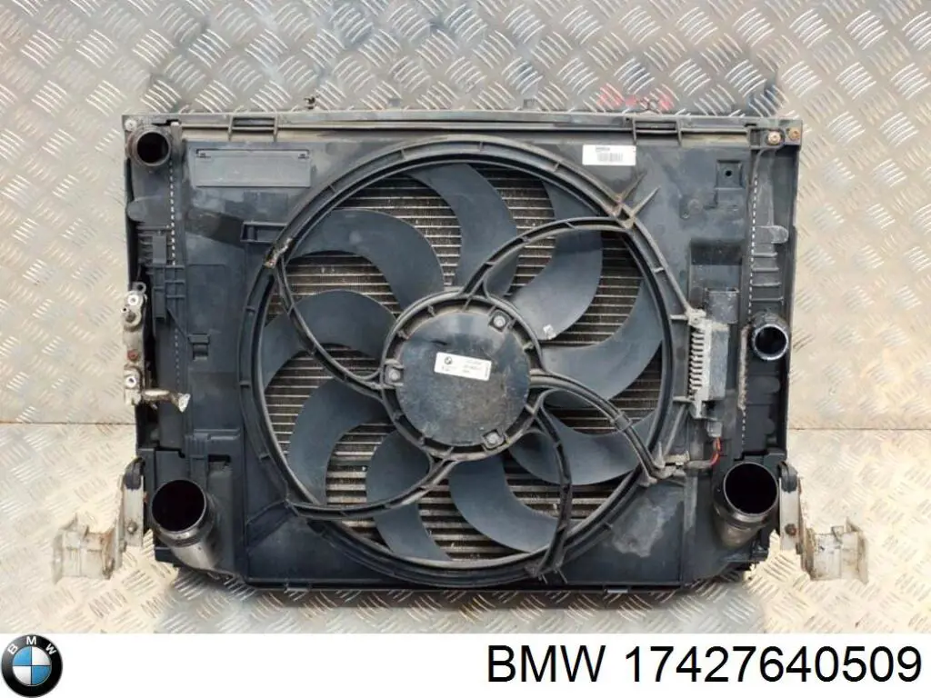 17427640509 BMW Dyfuzor chłodnicy, w komplecie z silnikiem i wirnikiem