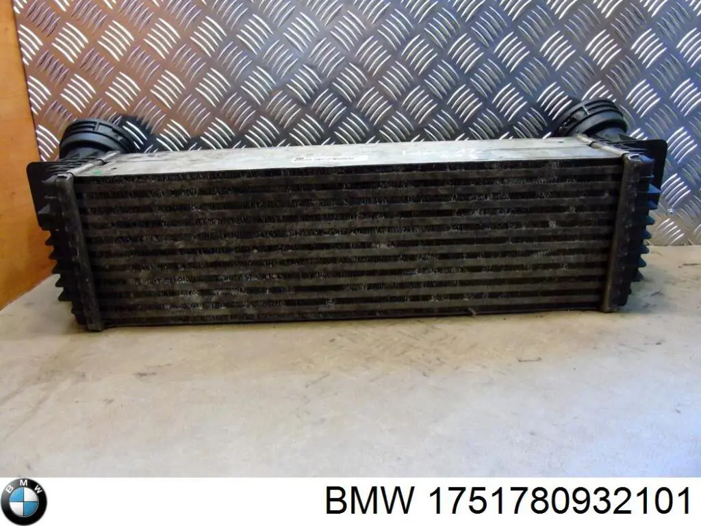 1751780932101 BMW Chłodnica intercoolera