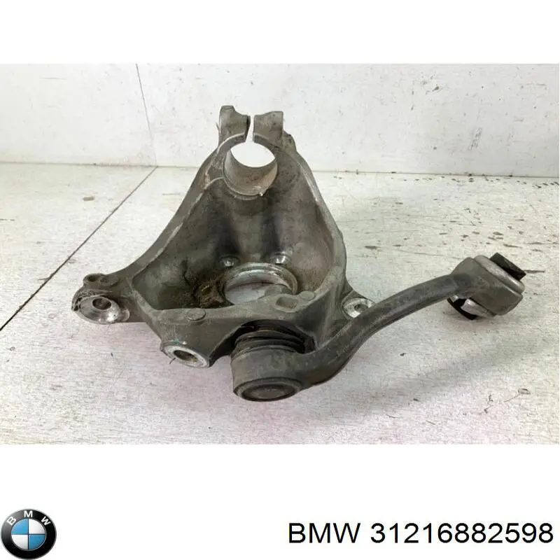 Czop (zwrotnica) przedni prawy BMW 31216882598 cena, od 360,94 USD