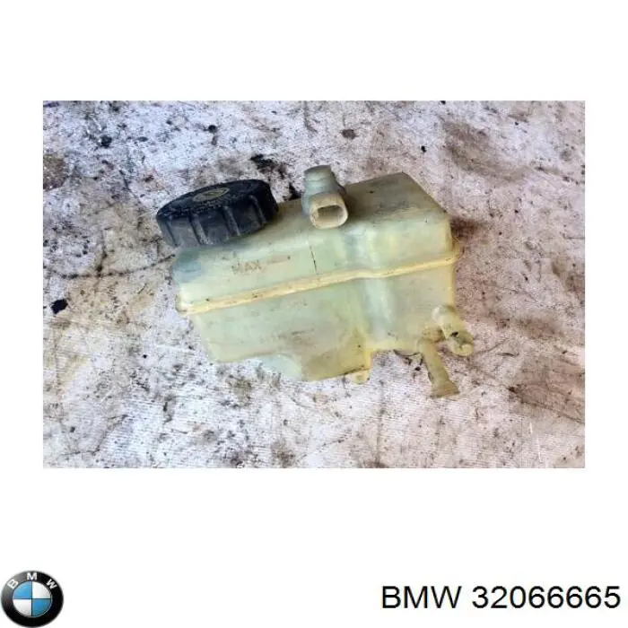 Zbiorniczek głównego cylindra hamulcowego (płynu hamulcowego) BMW 5 sedana (E39) (1995 - 2003) cena, od 53,06 USD