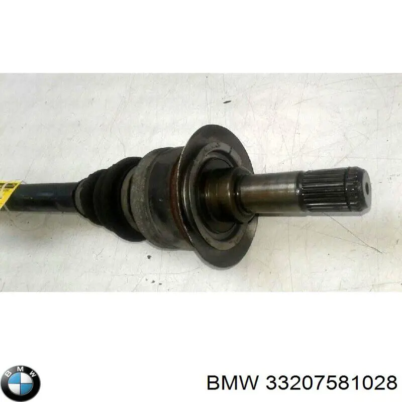 33207581028 BMW Półoś tylna prawa