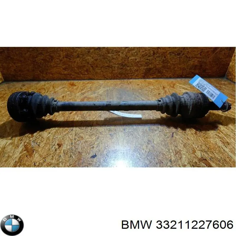 Do koszyka 33211227606 BMW Półoś tylna