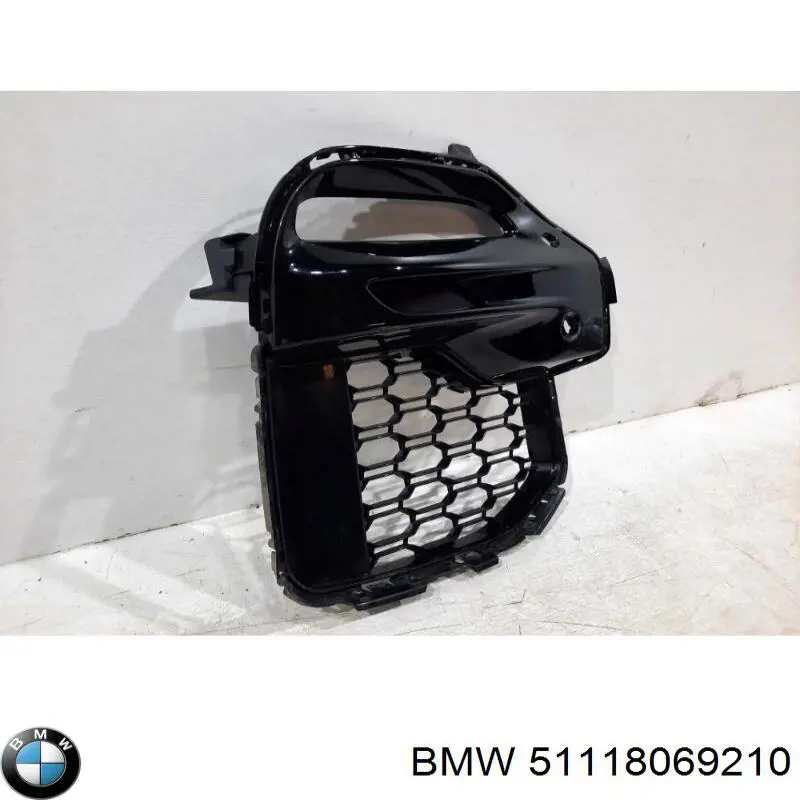 Kratka zderzaka przedniego prawa BMW 51118069210 cena, od 49,03 USD