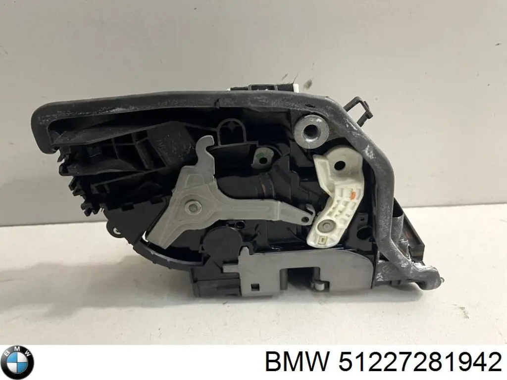 Zamek drzwi tylnych prawych BMW 51227281942 cena, od 31,37 USD