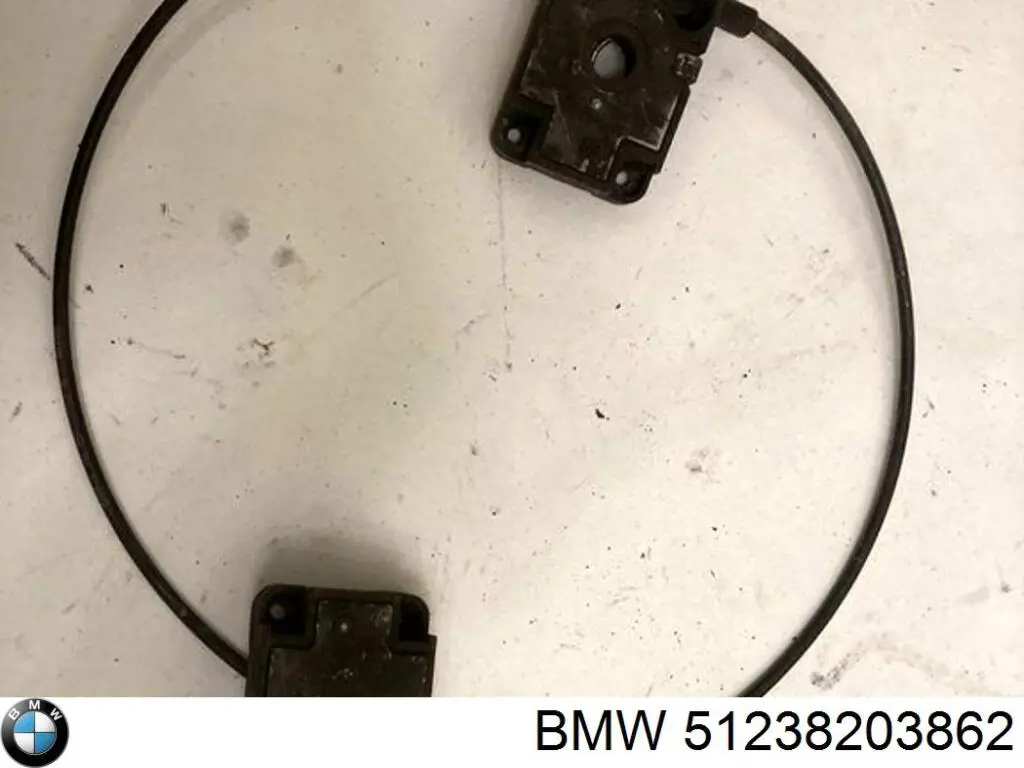 Do koszyka 51238203862 BMW Zamek maski