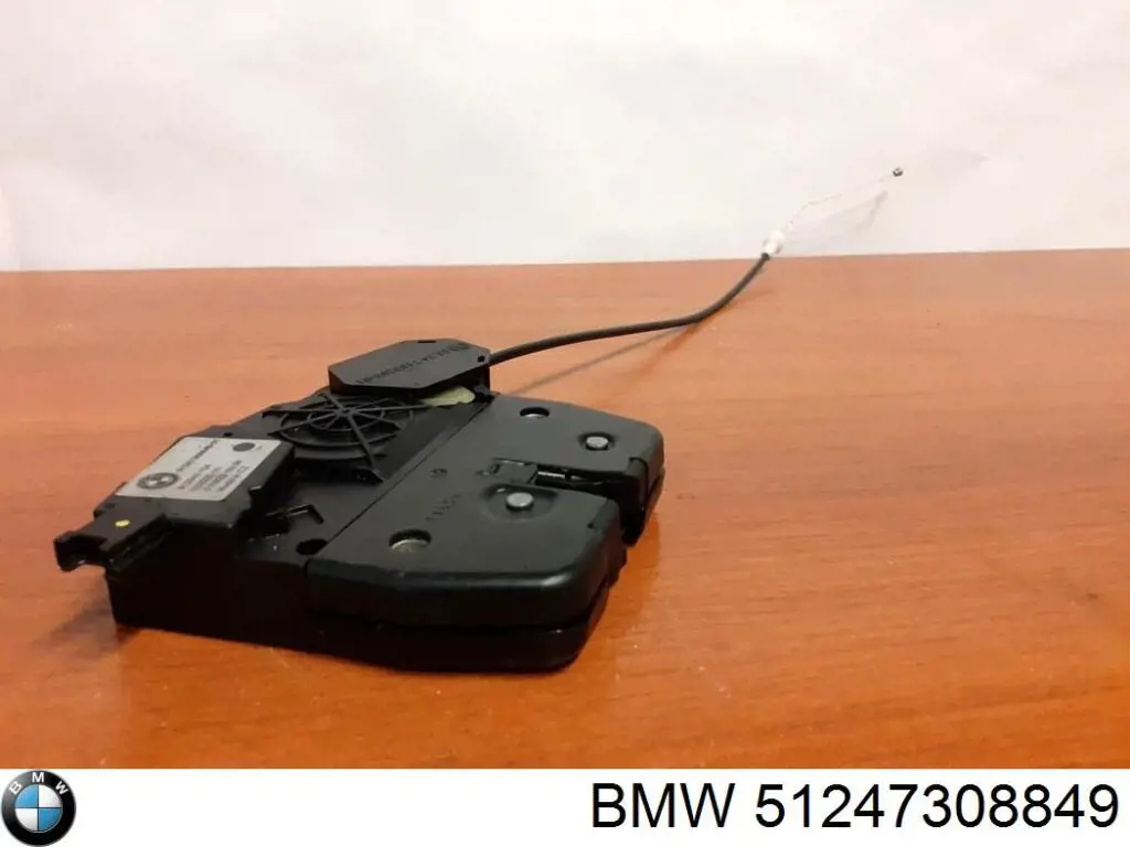 Do koszyka 51247308849 BMW Zamek klapy bagażnika (3/5 drzwi tylnych)
