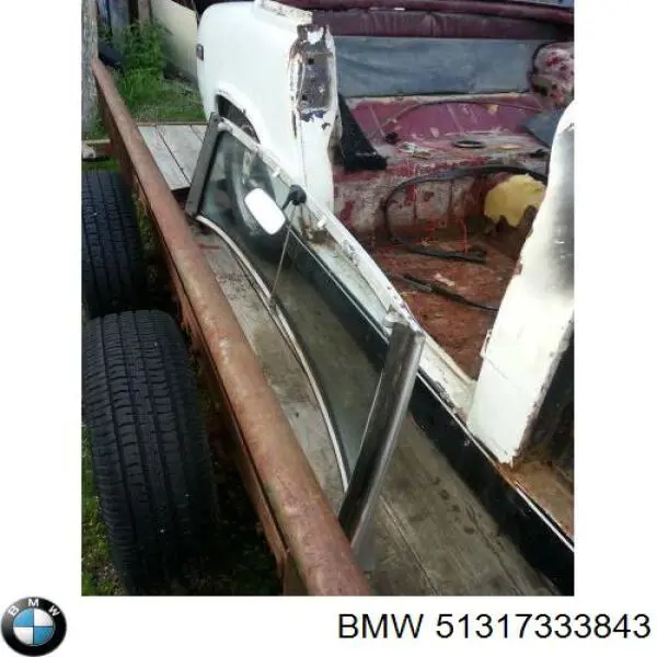 Szyba przednia BMW 51317333843 cena, od 996,18 USD