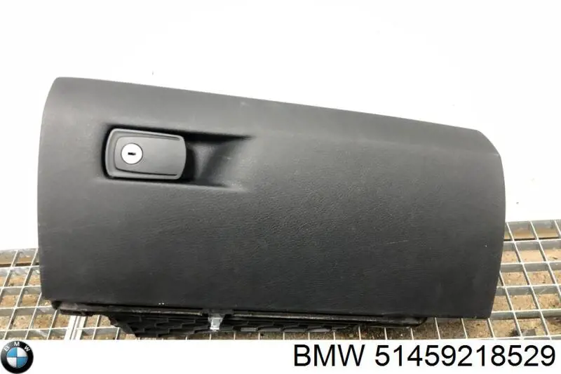 Schowek BMW 51459218529 cena, od 21,07 USD
