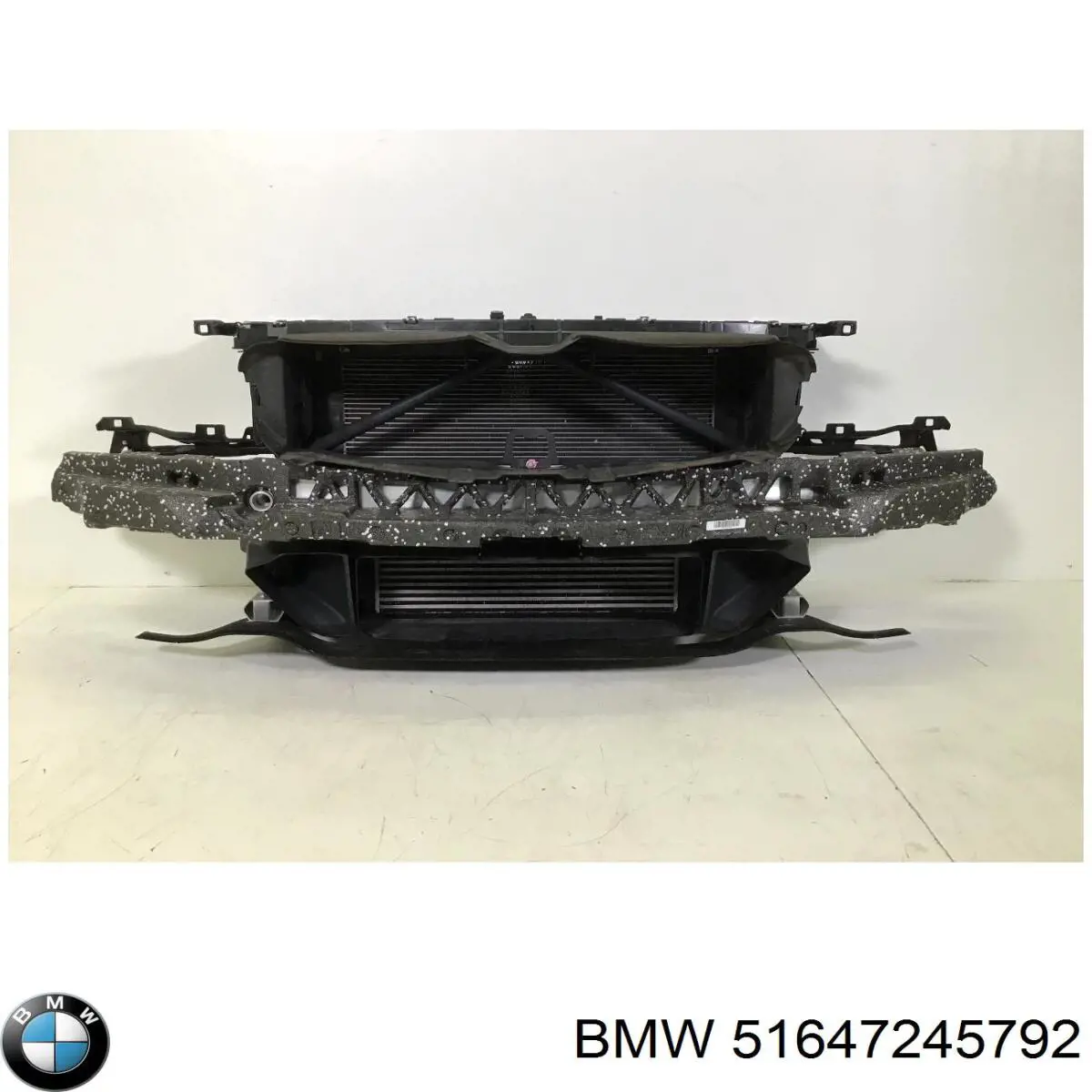 Do koszyka 51647245792 BMW Wspornik (adapter) mocowania reflektora przedniego prawego