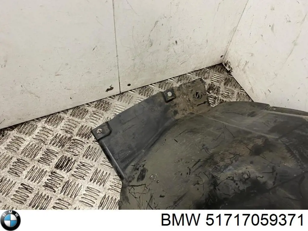 Do koszyka 51717059371 BMW Nadkole błotnika przedniego lewe tylne
