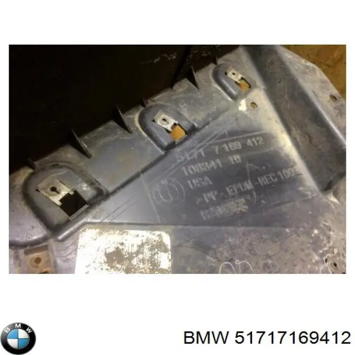 Do koszyka 51717169412 BMW Nadkole błotnika przedniego prawe przednie
