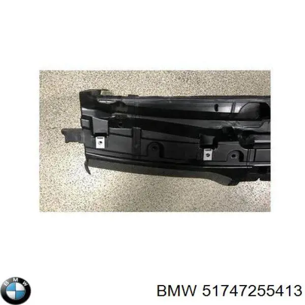 Do koszyka 51747255413 BMW Kierownica powietrza (deflektor) chłodnicy
