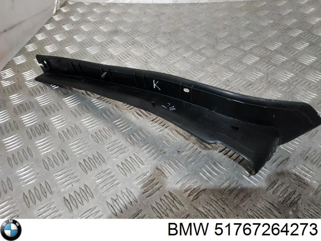 Do koszyka 51767264273 BMW Uszczelniacz błotnika