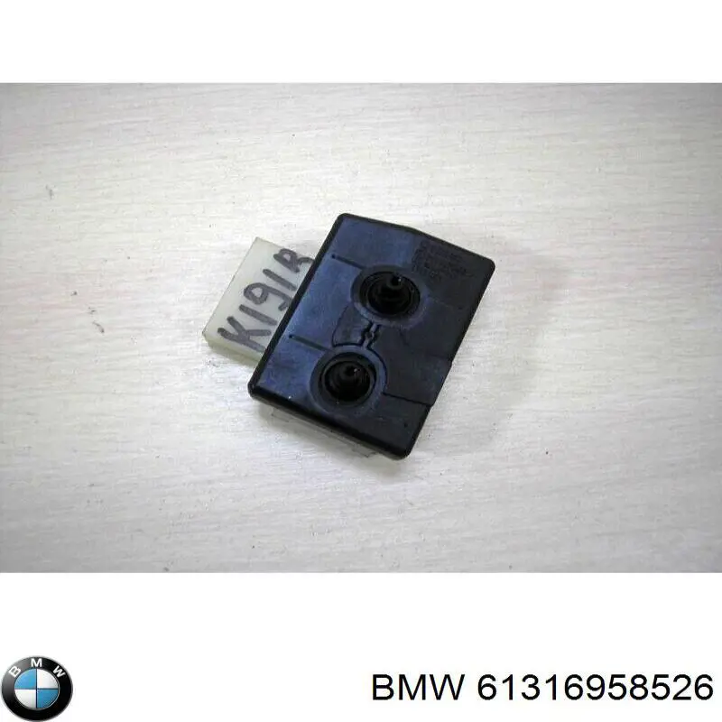 Mechanizm przyciskowy regulacji fotela prawy do BMW 5 (F10)