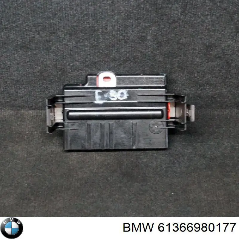 Przekaźnik wentylatora 61366980177 BMW