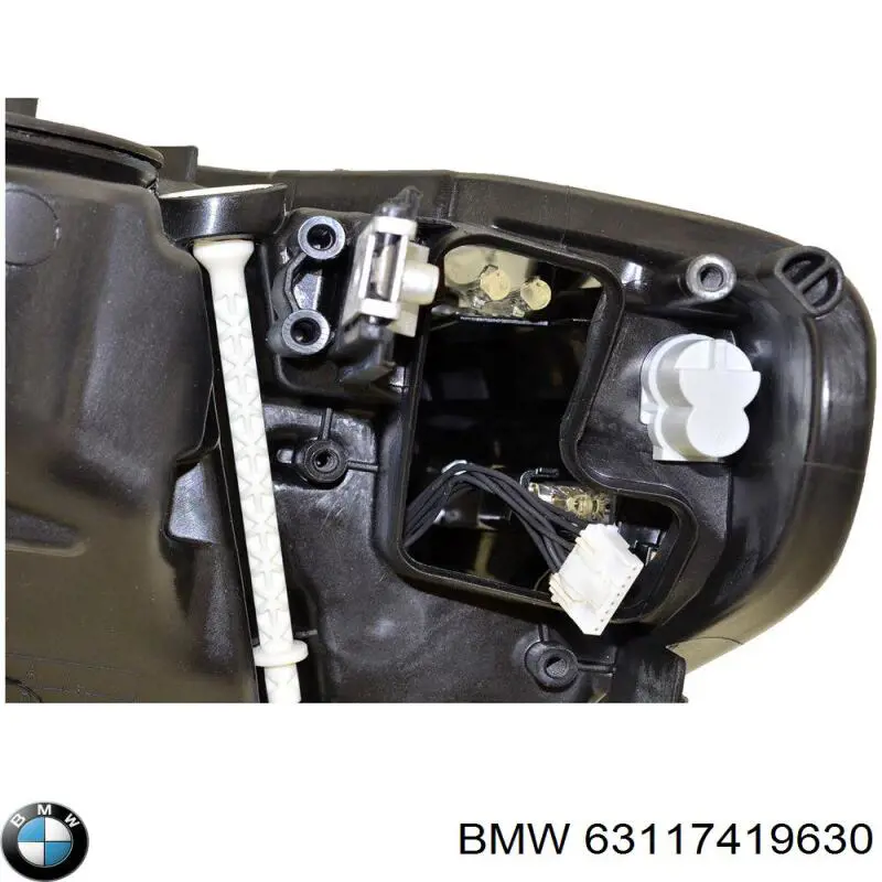 Reflektor prawy BMW 63117419630 cena, od 417,23 USD