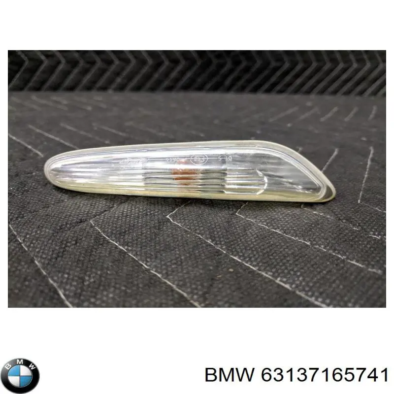 63137165741 BMW powtarzacz kierunkowskazu na błotniku lewy