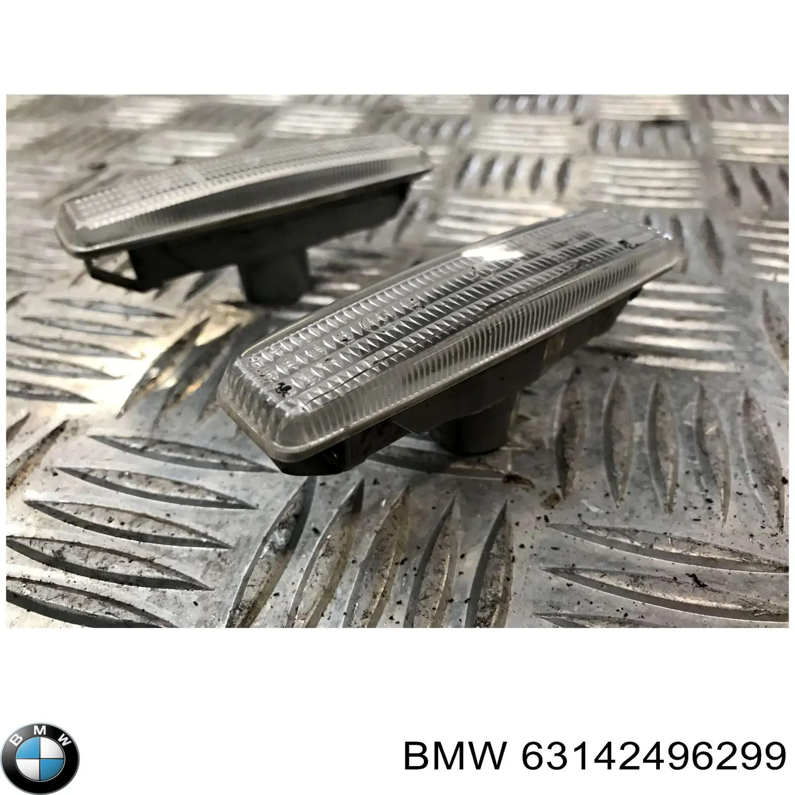 Do koszyka 63142496299 BMW Powtarzacz kierunkowskazu na błotniku