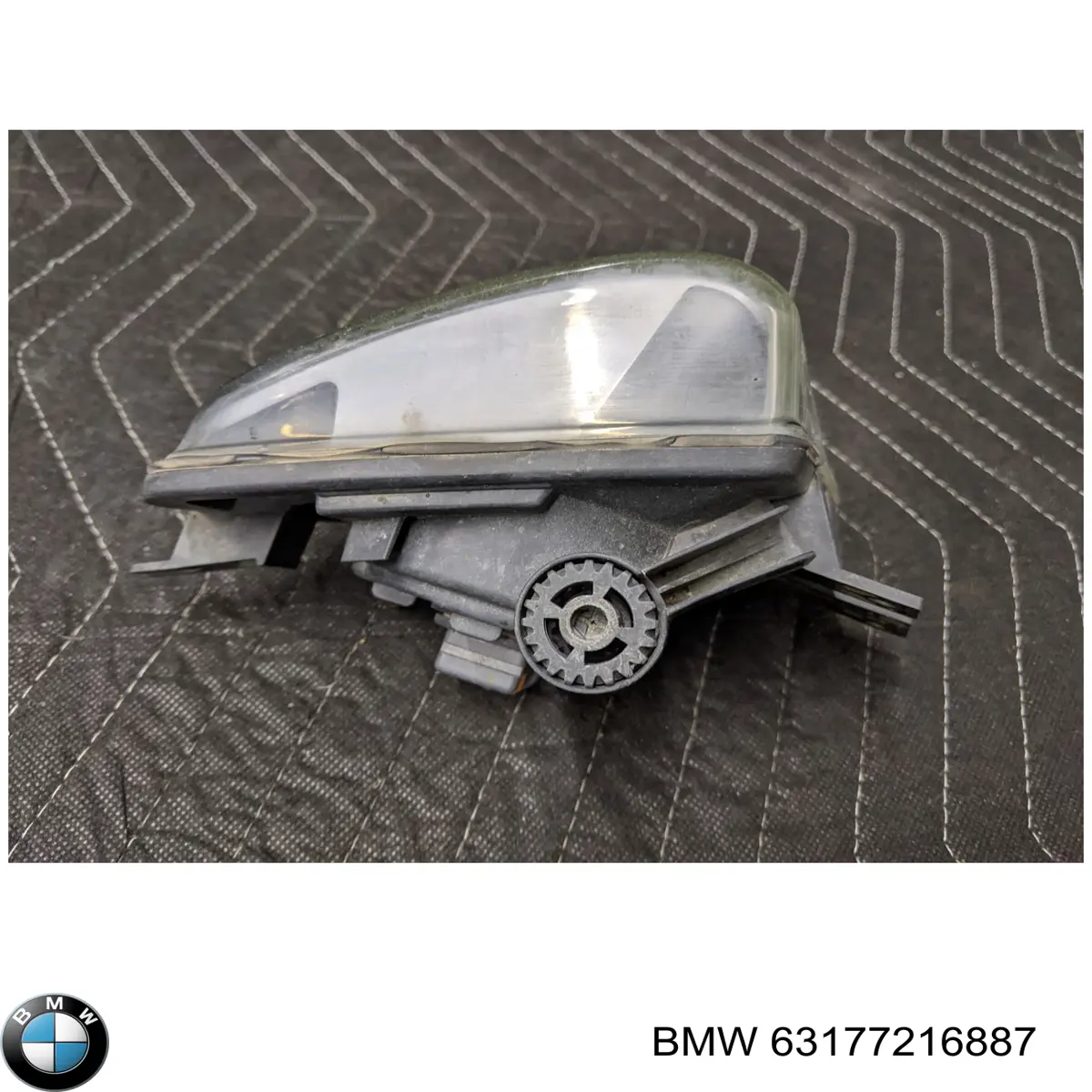 63177216887 BMW Lampa przeciwmgielna lewa