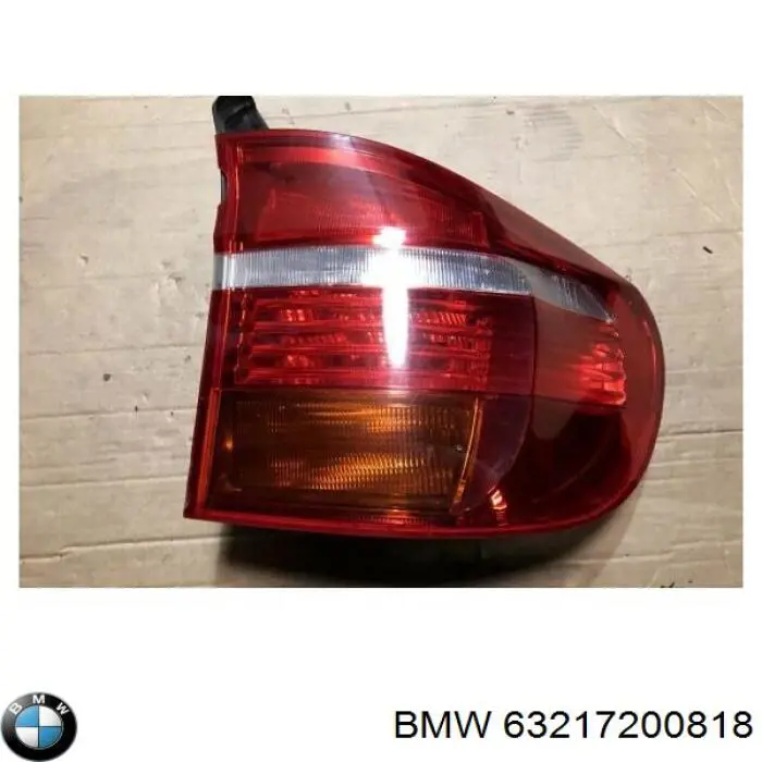 Lampa zespolona tylna prawa zewnętrzna BMW 63217200818 cena, od 180,47 USD