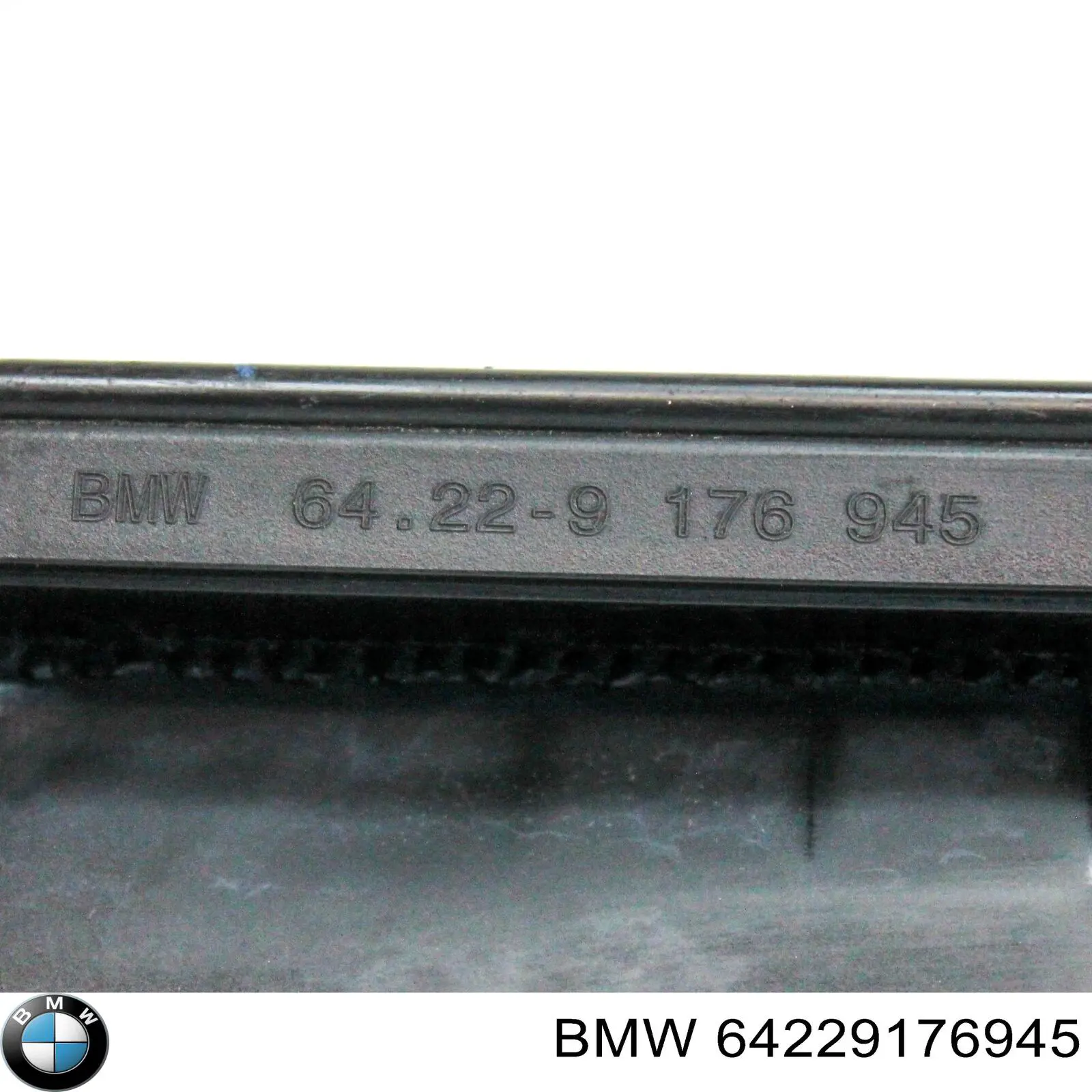 64229176945 BMW Kratka wentylacyjna tylna