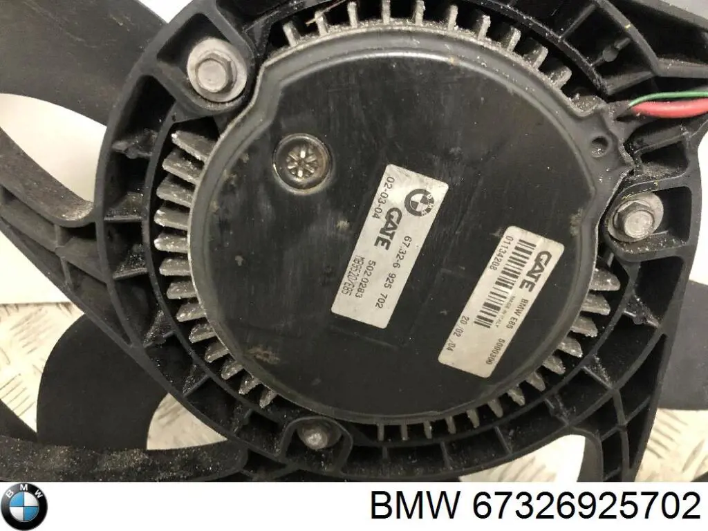 67326925702 BMW dyfuzor chłodnicy, w komplecie z silnikiem i wirnikiem