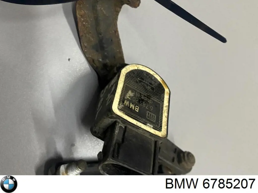 Czujnik poziomowania karoserii tylny BMW 6785207 cena, od 42,64 USD