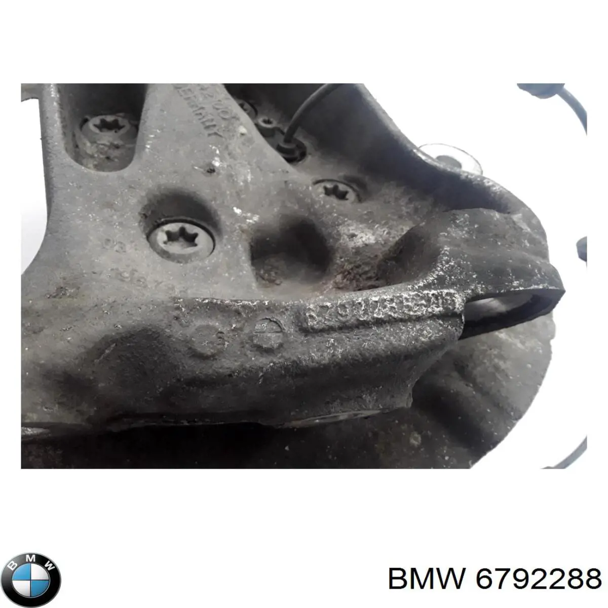 6792288 BMW Czop (zwrotnica) przedni prawy
