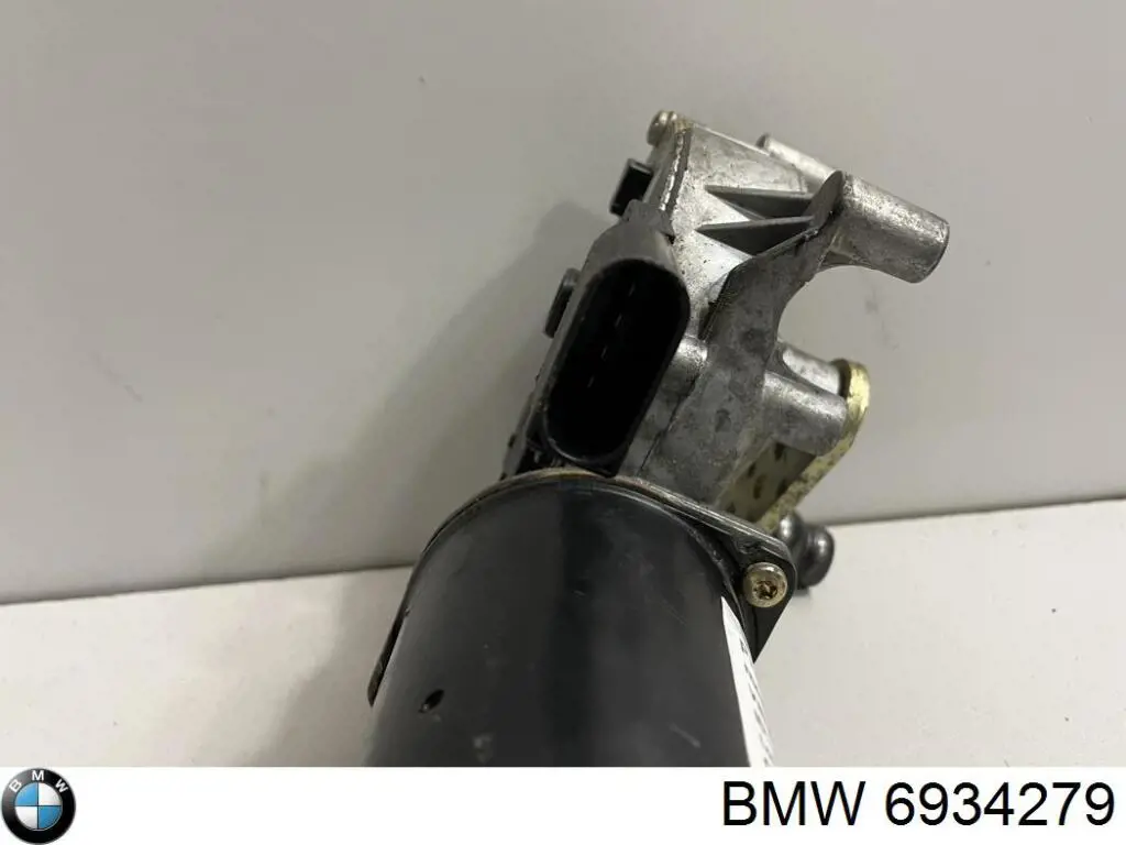 Silniczek wycieraczki szyby przedniej 6934279 BMW