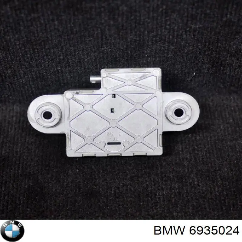 6935024 BMW Wzmacniacz sygnału anteny