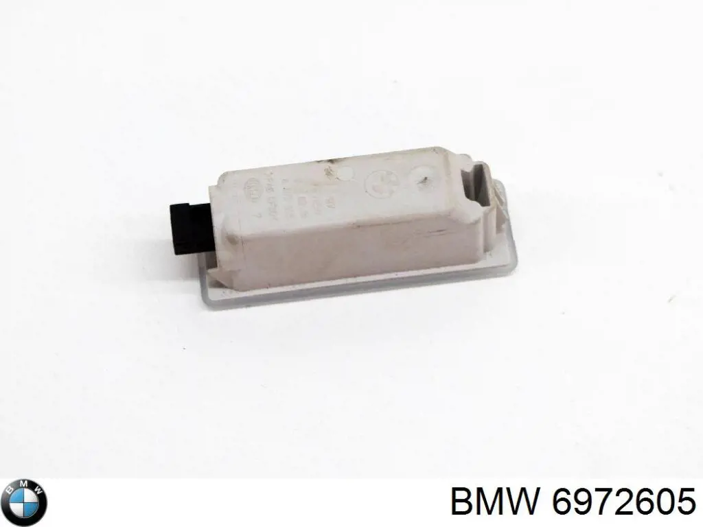 Lampka oświetlenia kabiny BMW 6972605 cena, od 30,85 USD