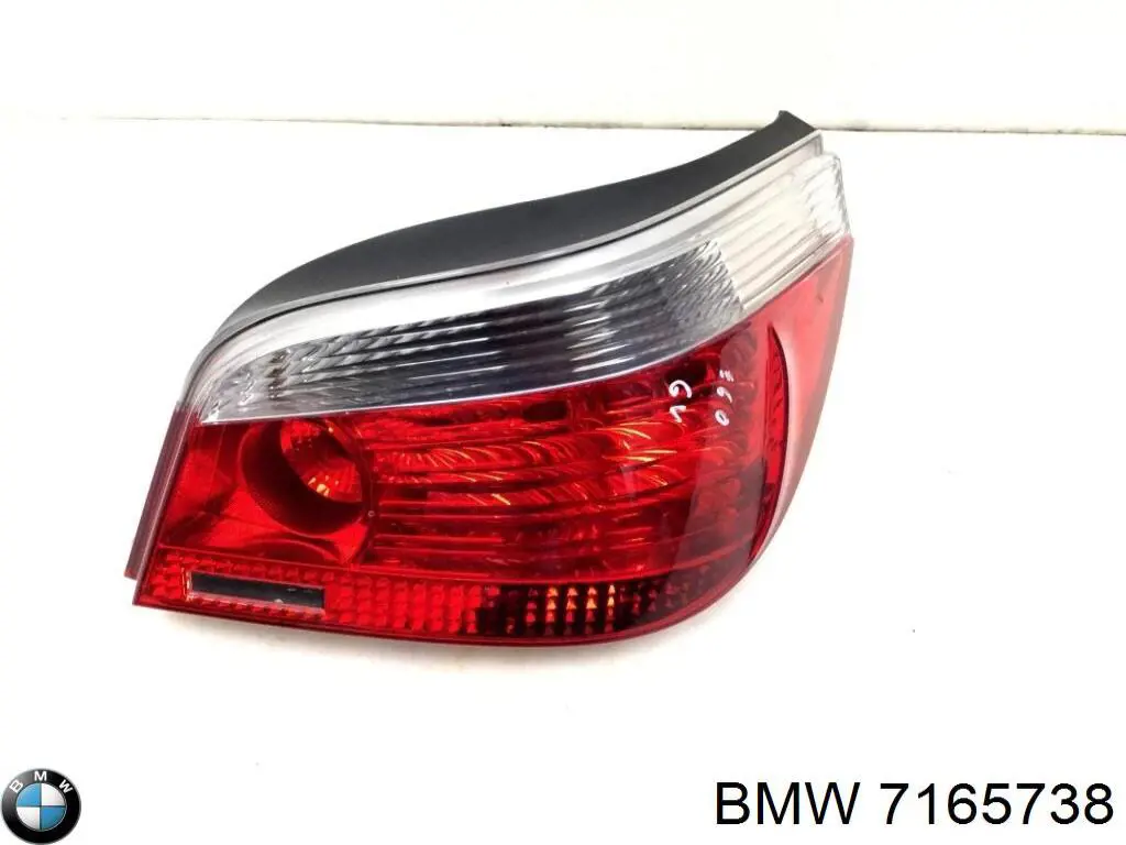 7165738 BMW lampa zespolona tylna prawa zewnętrzna