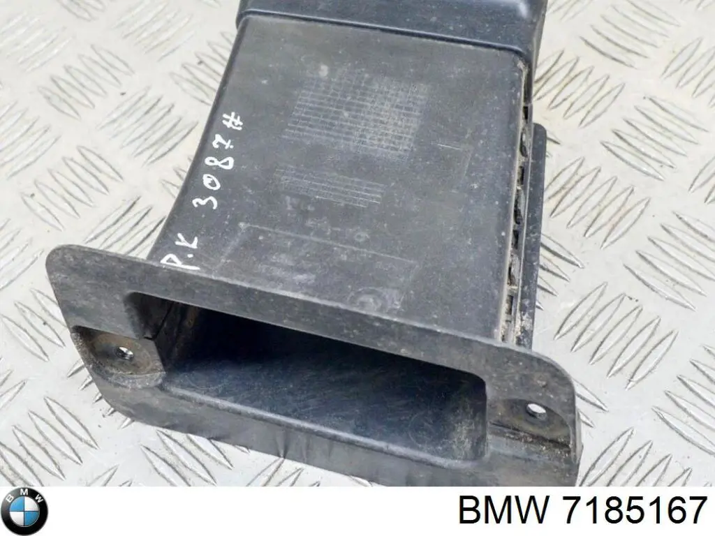 Kierownica powietrza (deflektor) chodnicy lewa 7185167 BMW