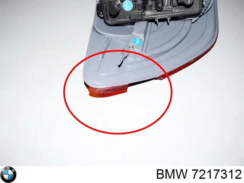 Lampa zespolona tylna prawa zewnętrzna BMW 7217312 cena, od 156,85 USD
