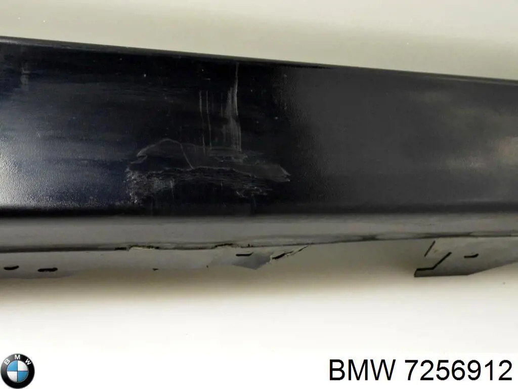 Nakładka (listwa ochronna) na próg zewnętrzna prawa BMW 7256912 cena, od 115,77 USD