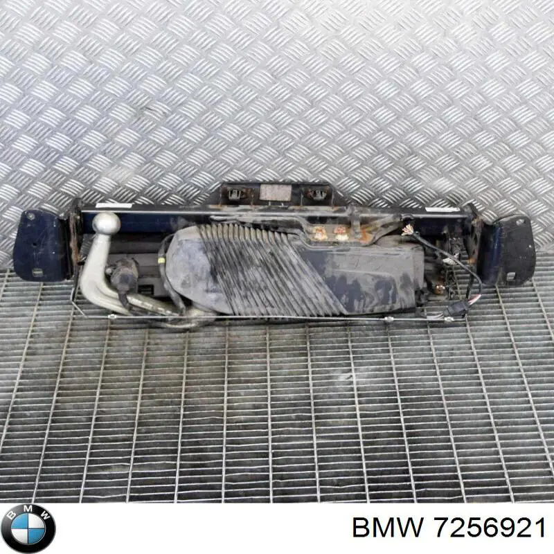 Wspornik zderzaka tylnego środkowy 7256921 BMW