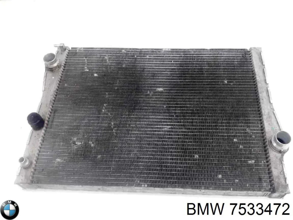 7533472 BMW chłodnica silnika