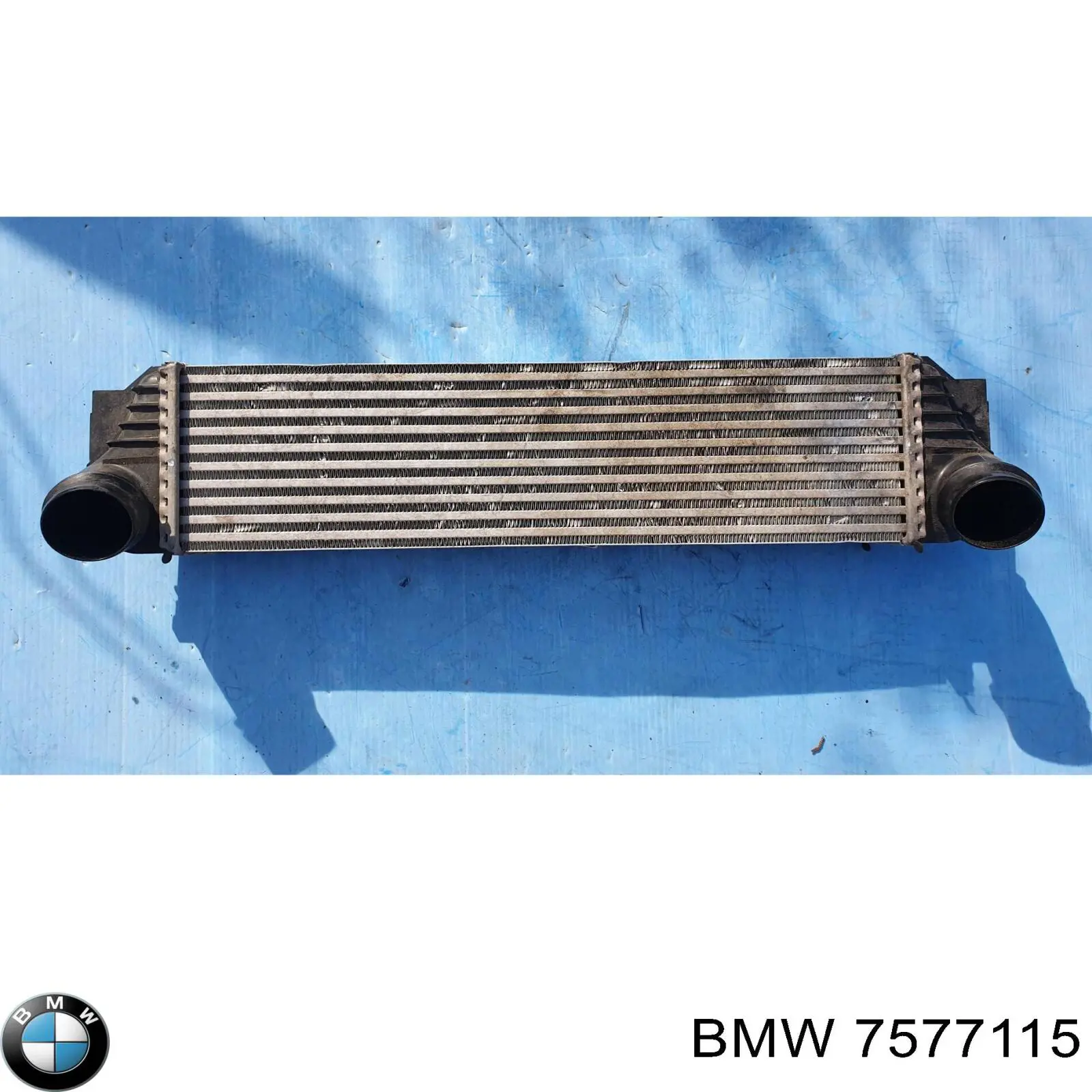 7577115 BMW chłodnica intercoolera