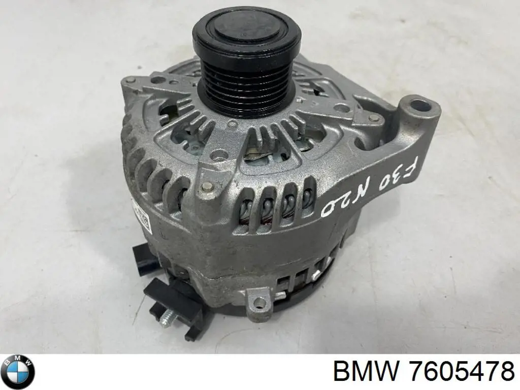 7605478 BMW Alternator