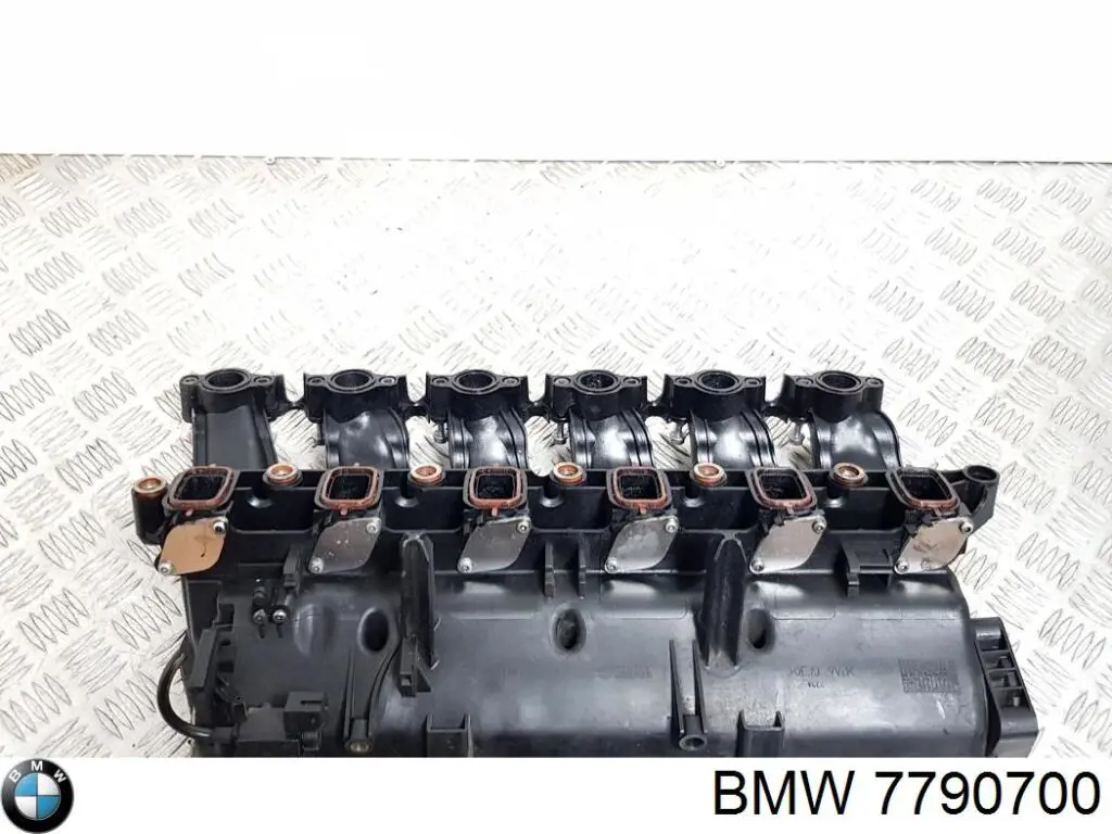 7790700 BMW Kolektor ssący